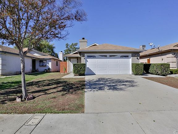 2nd image of 2848 N Acacia Ave