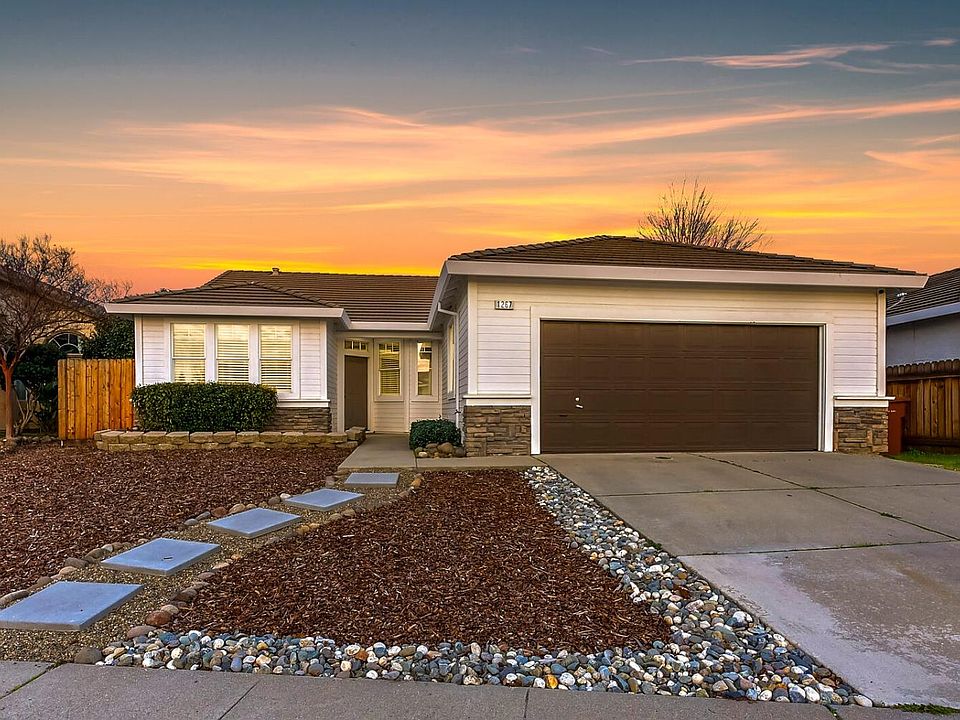 1st image of 1267 Teal Hollow Dr N