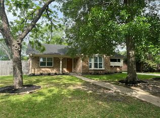 8310 Pontiac Dr, Houston, TX 77096