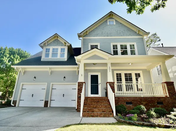 101 Olivepark Dr, Holly Springs, NC 27540