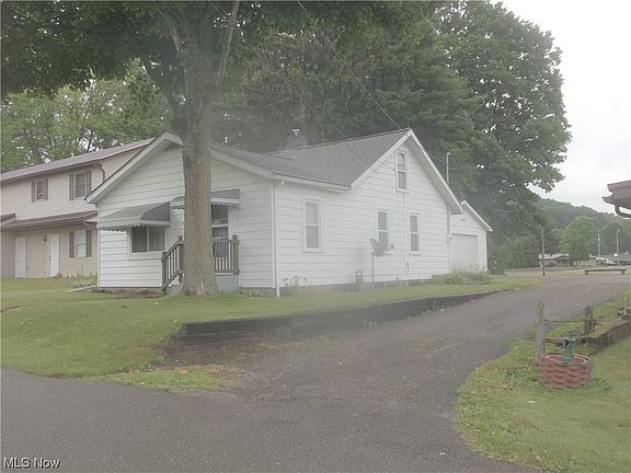 3rd image of 1988 Wagner St NW