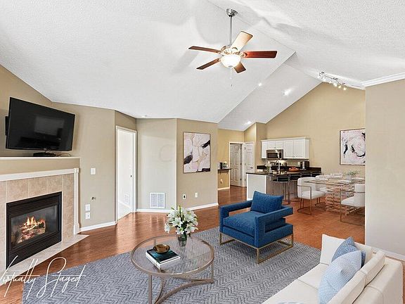 3rd image of 120 Jamie Lynn Cir