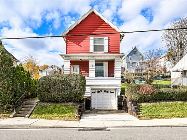 225 S 4th St, Youngwood, PA 15697