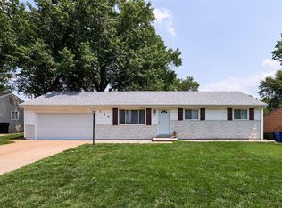 129 E Donaldson Dr, Saint Louis, MO