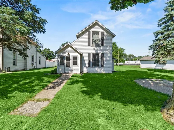 1236 S Detroit St, Bellefontaine, OH 43311