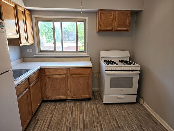 2nd image of 1510 N Harlem Ave APT 2
