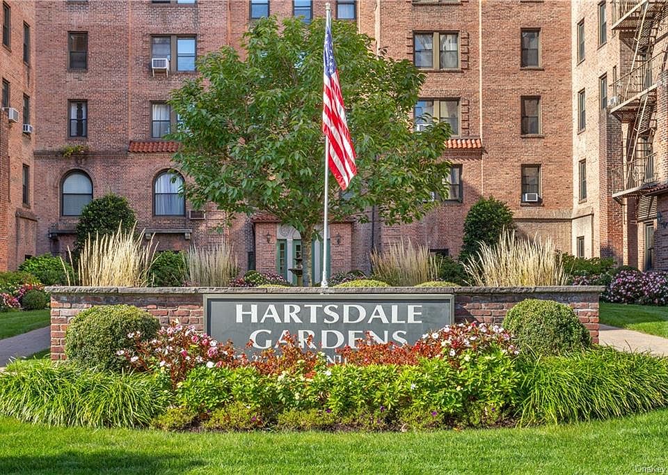 1st image of 37 N Central Ave APT 1G