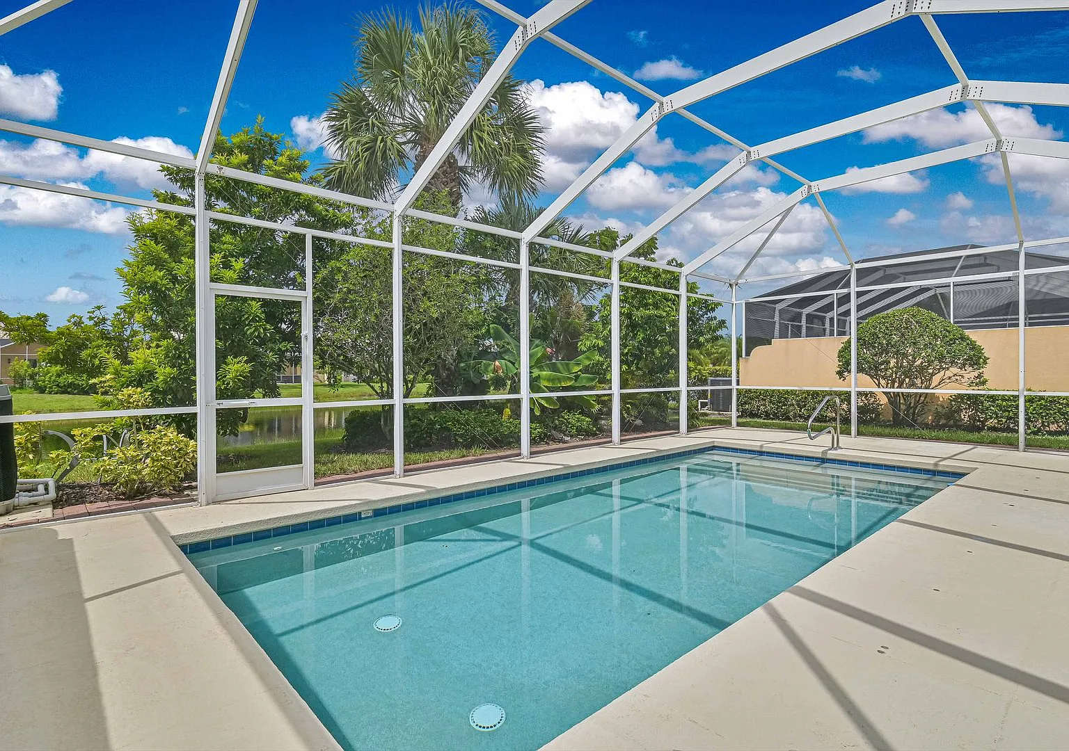 Now Available - Gorgeous 3/2 Plus Den Pool Home In Verona Walk! — Photo 3