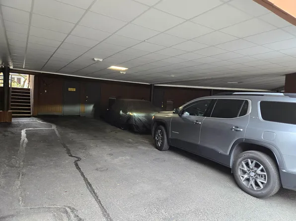 570 Sanderling Court image 9 of 10