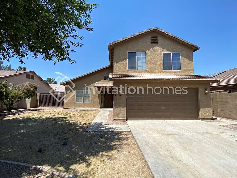 764 W La Pryor Ln — Photo 1