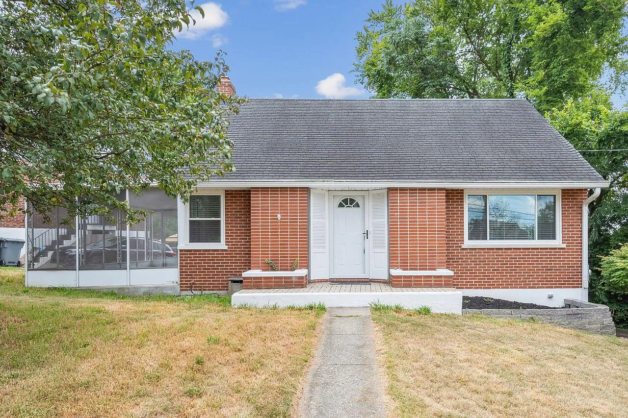 348 Bonnie Leslie Ave photo 1