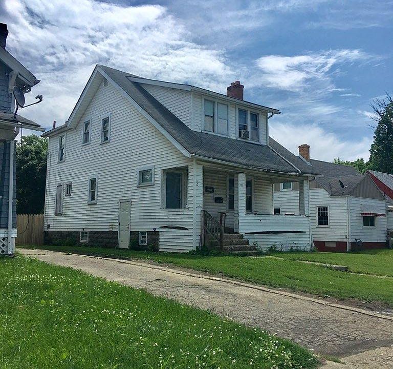 2nd image of 222 Whitethorne Ave