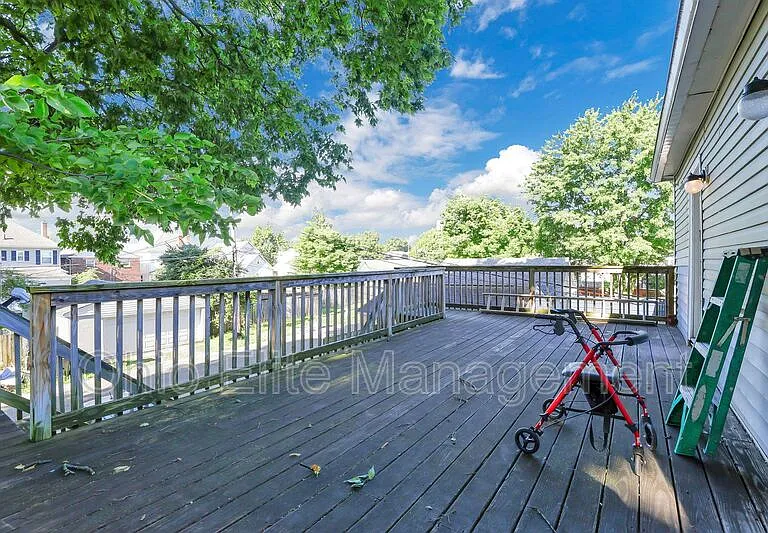 347 1/2 E Welch Ave — Photo 25