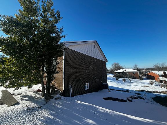 2nd image of 220 S Keeneland Dr #A & B
