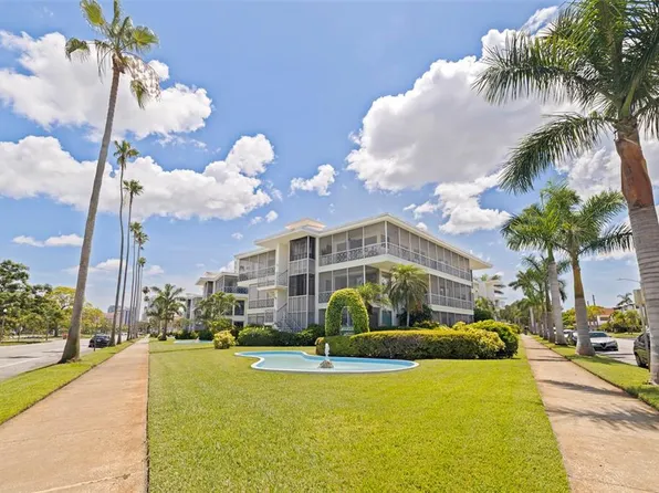 1060 N Shore Dr NE Unit 6, Saint Petersburg, FL 33701