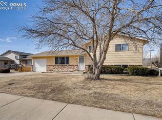 641 Clearview Dr, Fountain, CO 80817