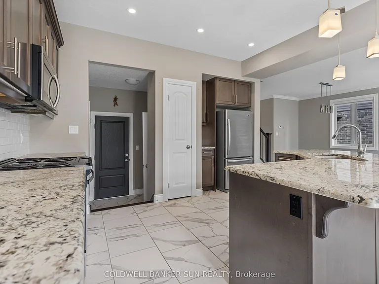 2191 Westpoint Hts — Photo 9