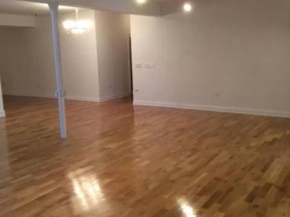 2nd image of 3205 N Clark