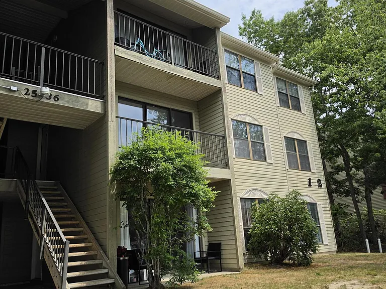 26 Colonial Ct — Photo 11
