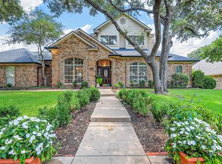 3813 Snow Creek Dr, Fort Worth, TX 76108