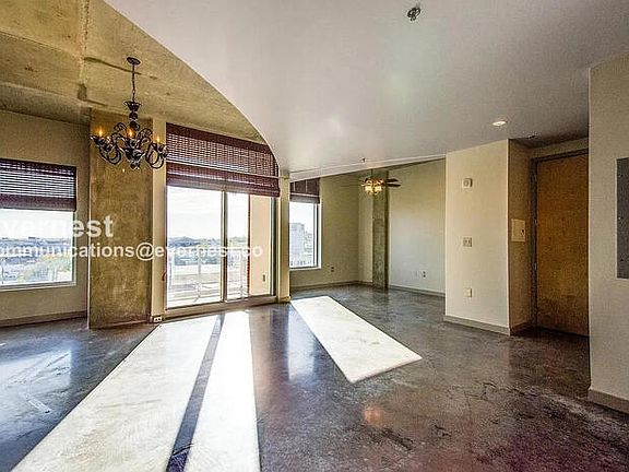 5th image of 600 12th Ave S APT 707