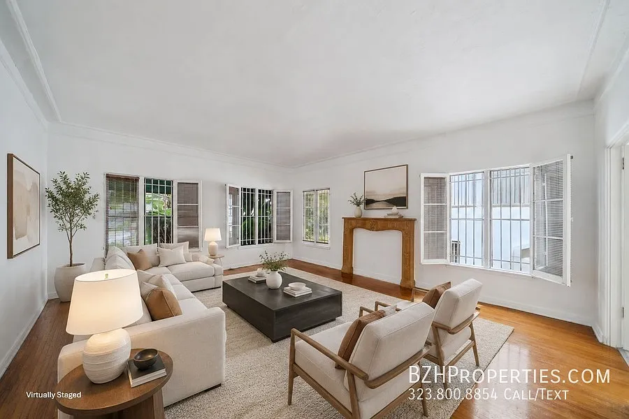 Spacious 1 Bedroom with Central AC - Prime Beverly Hills — Photo 1
