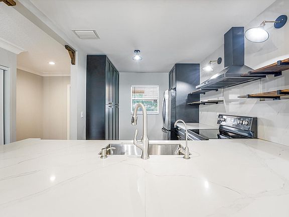 3rd image of 7532 NW 86th Terrace #203
