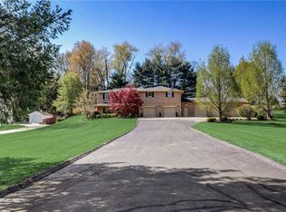 139 Hall Rd, Aliquippa, PA 15001