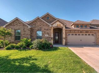 346 S Hill Dr, Waxahachie, TX 75165