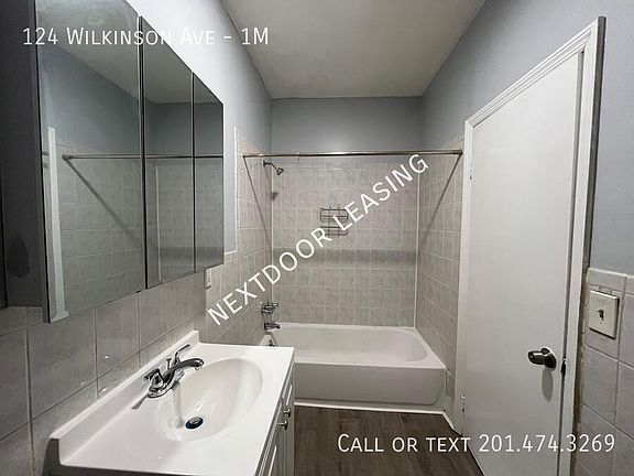 3rd image of 124 Wilkinson Ave #1M