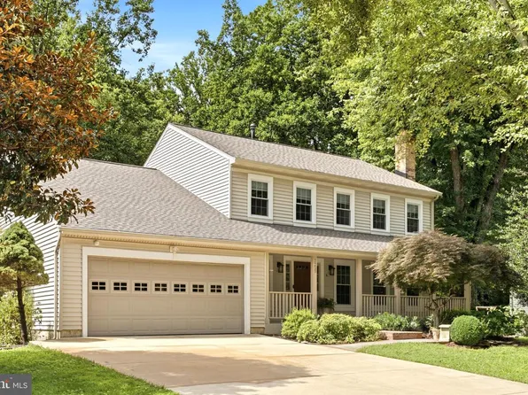 10423 Heritage Landing Rd, Burke, VA 22015