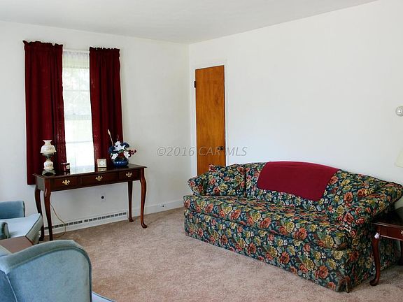 03 - Living Room - View B