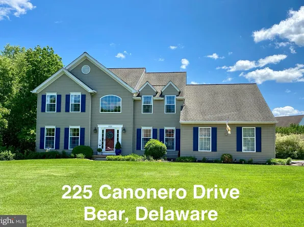 225 Canonero Dr, Bear, DE 19701
