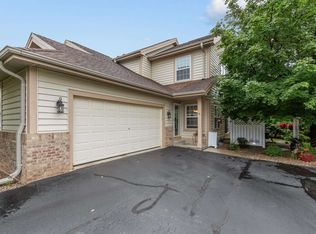 1295 Cameron Cir, Neenah, WI 54956