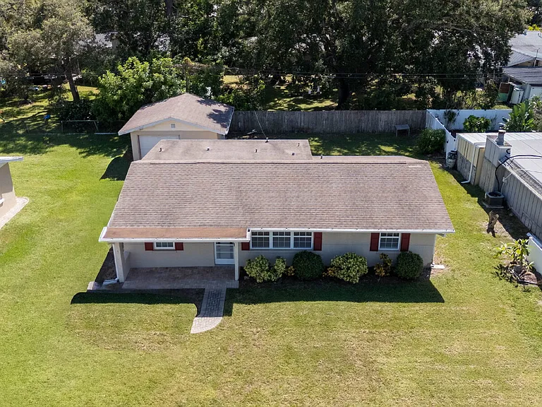 2714 Grand Cayman St — Photo 9