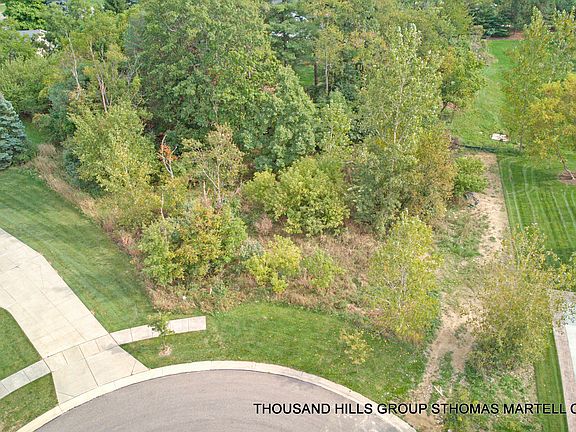 5th image of 29900 Martell Ct