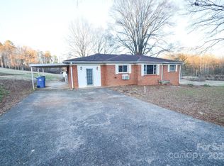 1308 McKay Rd, Newton, NC 28658