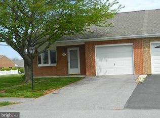 202 Winding Oak Dr, Hagerstown, MD 21740