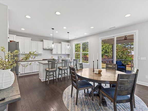 4th image of 3429 Mountain Hill Dr