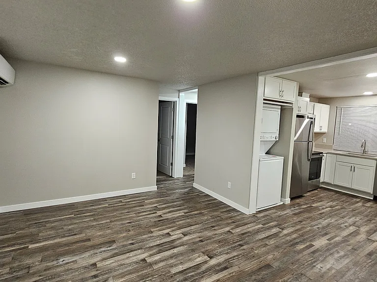 Living room & kitchen