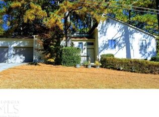 329 Castleair Dr NE, Marietta, GA 30144