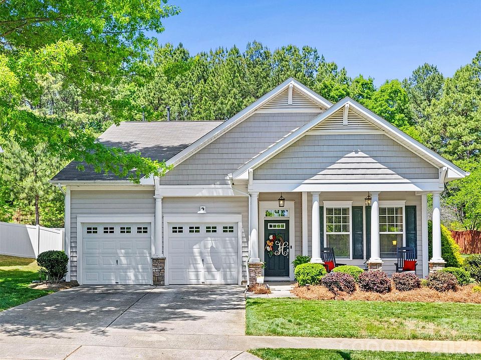 1st image of 4589 Scarlet Oak Dr