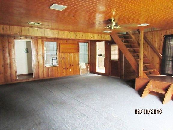 4th image of 426 E Miller Ave
