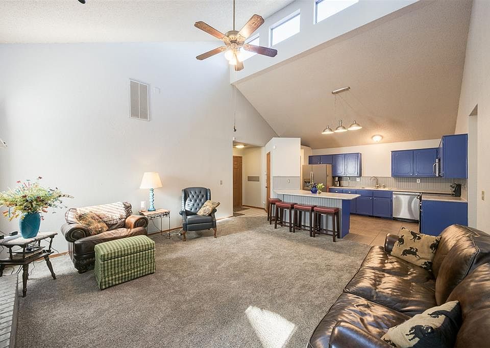 1st image of 2512 Lee Ln