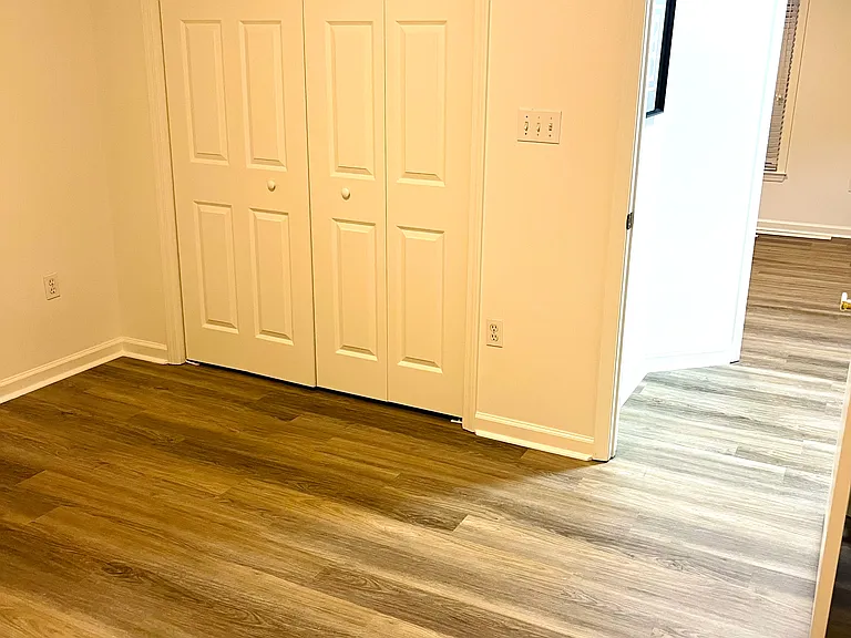 700 Amberwood Cv — Photo 20
