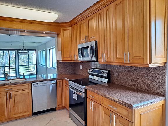 4th image of 5500 Fairway Park Drive #204