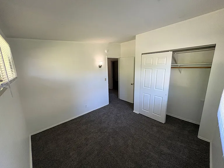 632 Eastborough Ln — Photo 15