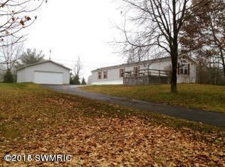 1495 Diamond Dr, Stanton, MI