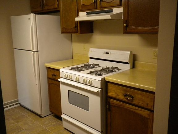 4th image of 3300 Randolph Pl APT B