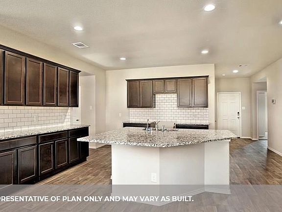 5th image of 21123 Albany Landing Ln